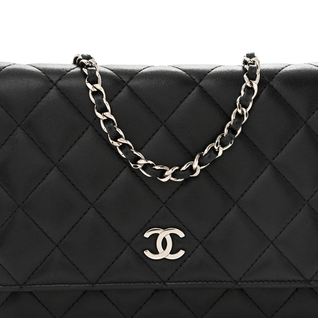 Lambskin Quilted Wallet On Chain WOC Black
