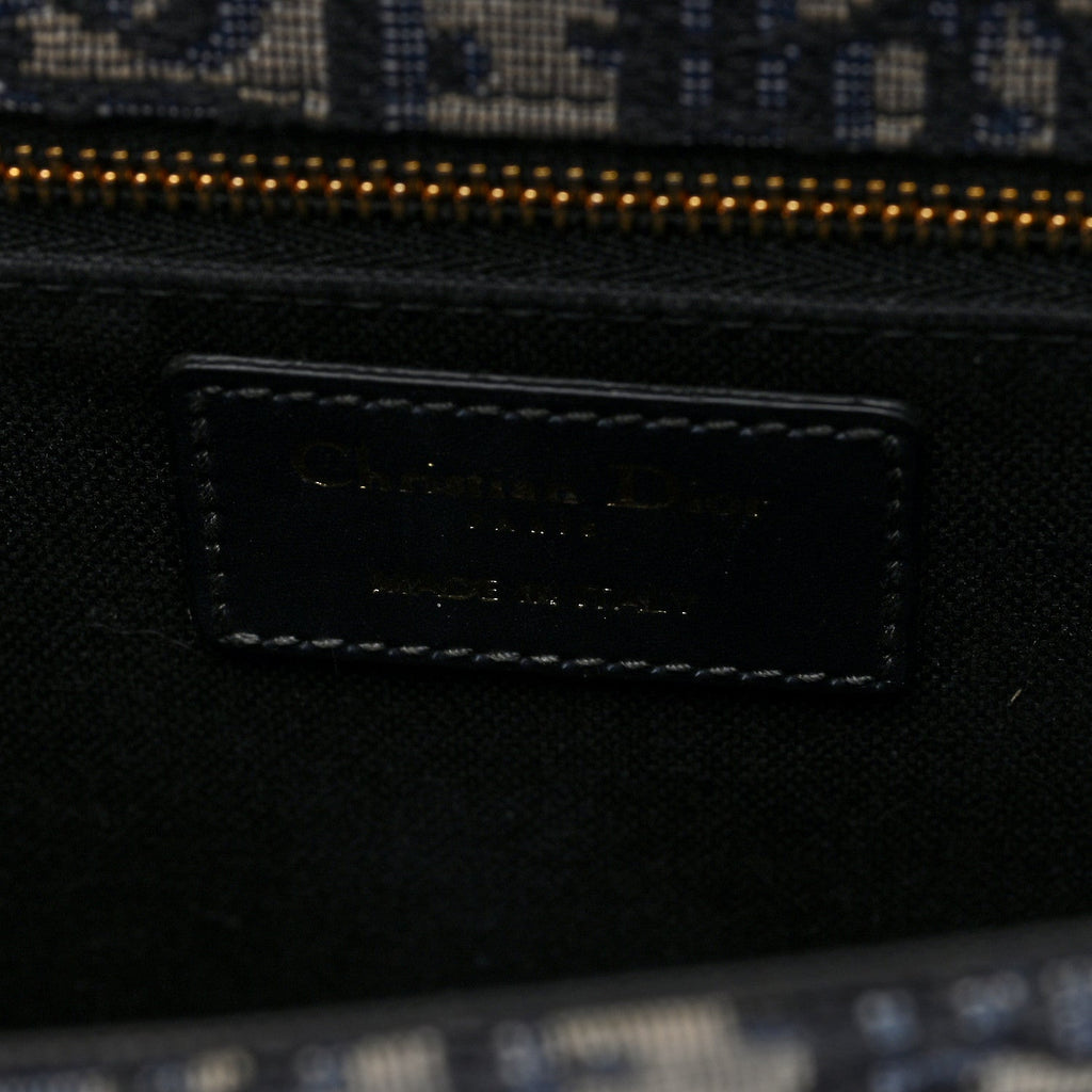 Oblique 30 Montaigne Flap Bag Blue