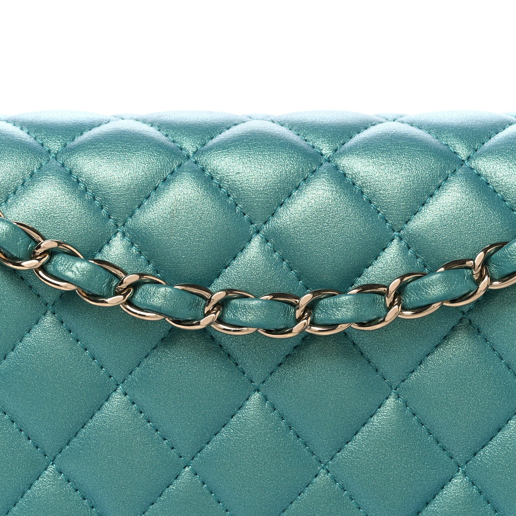 Iridescent Lambskin Quilted Medium Double Flap Green