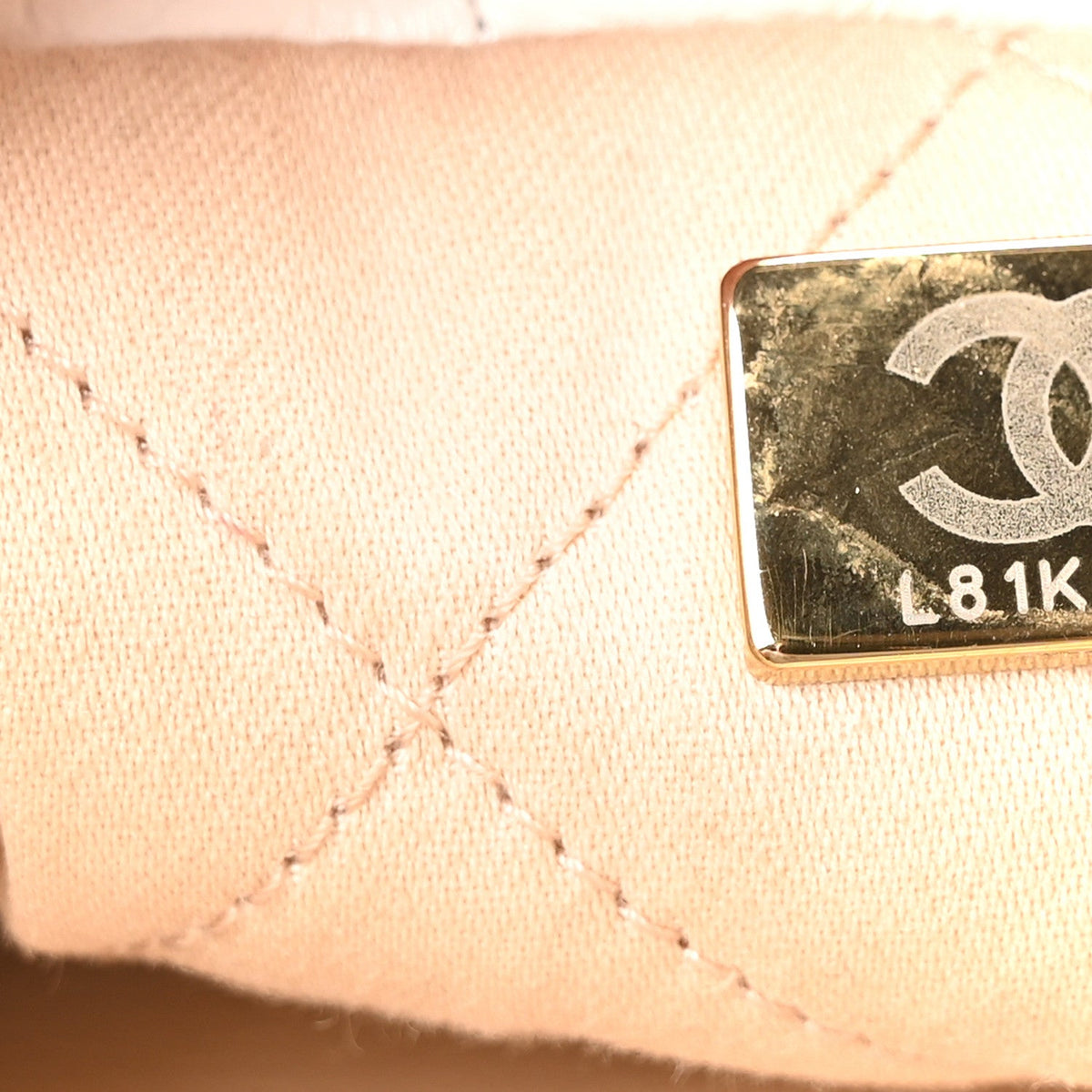 Shiny Calfskin Quilted Mini Chanel 22 White