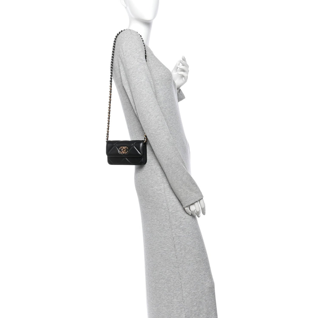 Lambskin Quilted Chanel 19 Clutch With Chain Black