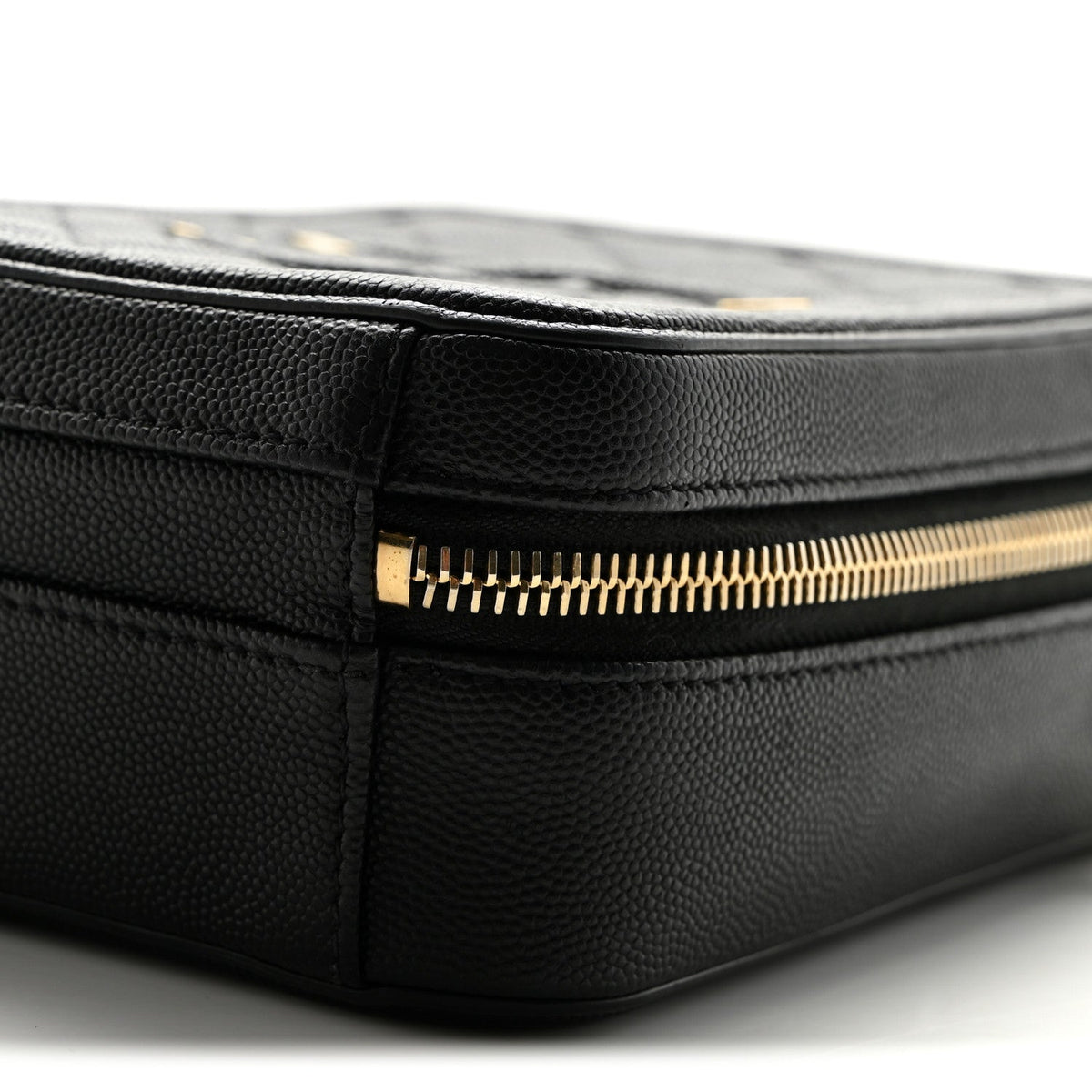 Caviar Quilted CC North South Filigree Vanity Case Black