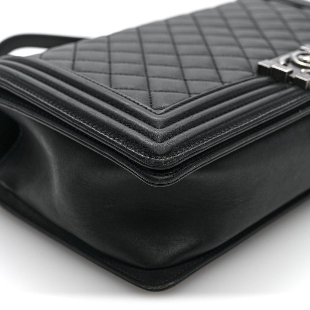Lambskin Quilted New Medium Boy Flap Black