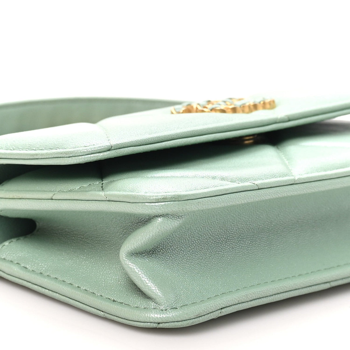 Lambskin Quilted Chanel 19 Flap Phone Holder With Chain Green