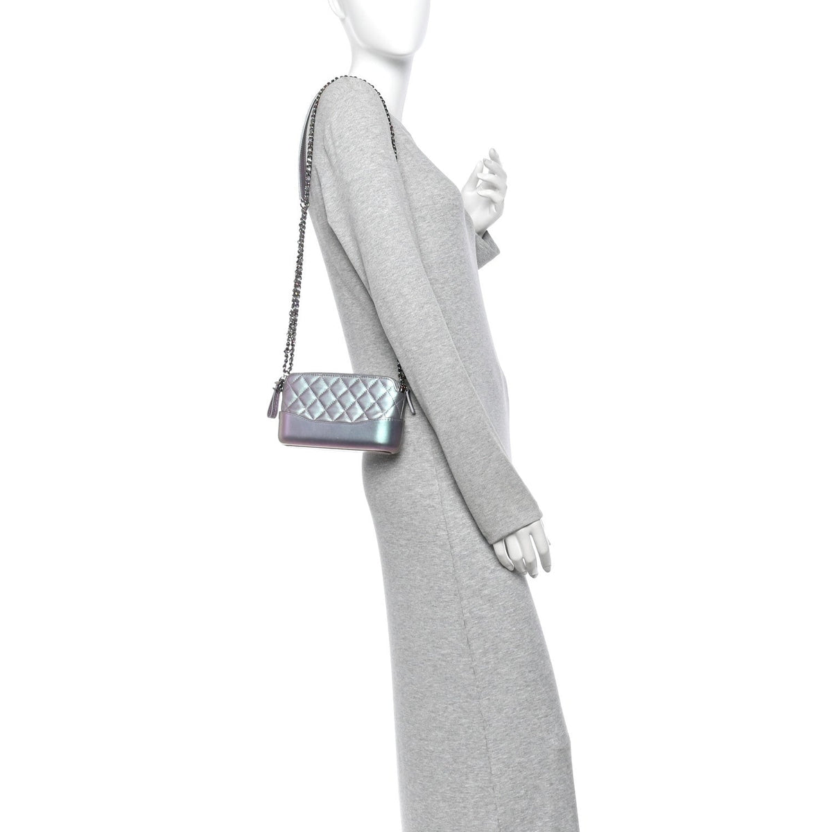 Iridescent Lambskin Calfskin Quilted Small Gabrielle Clutch With Chain Light Purple