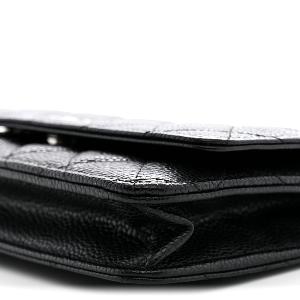 Caviar Quilted Wallet on Chain WOC Black