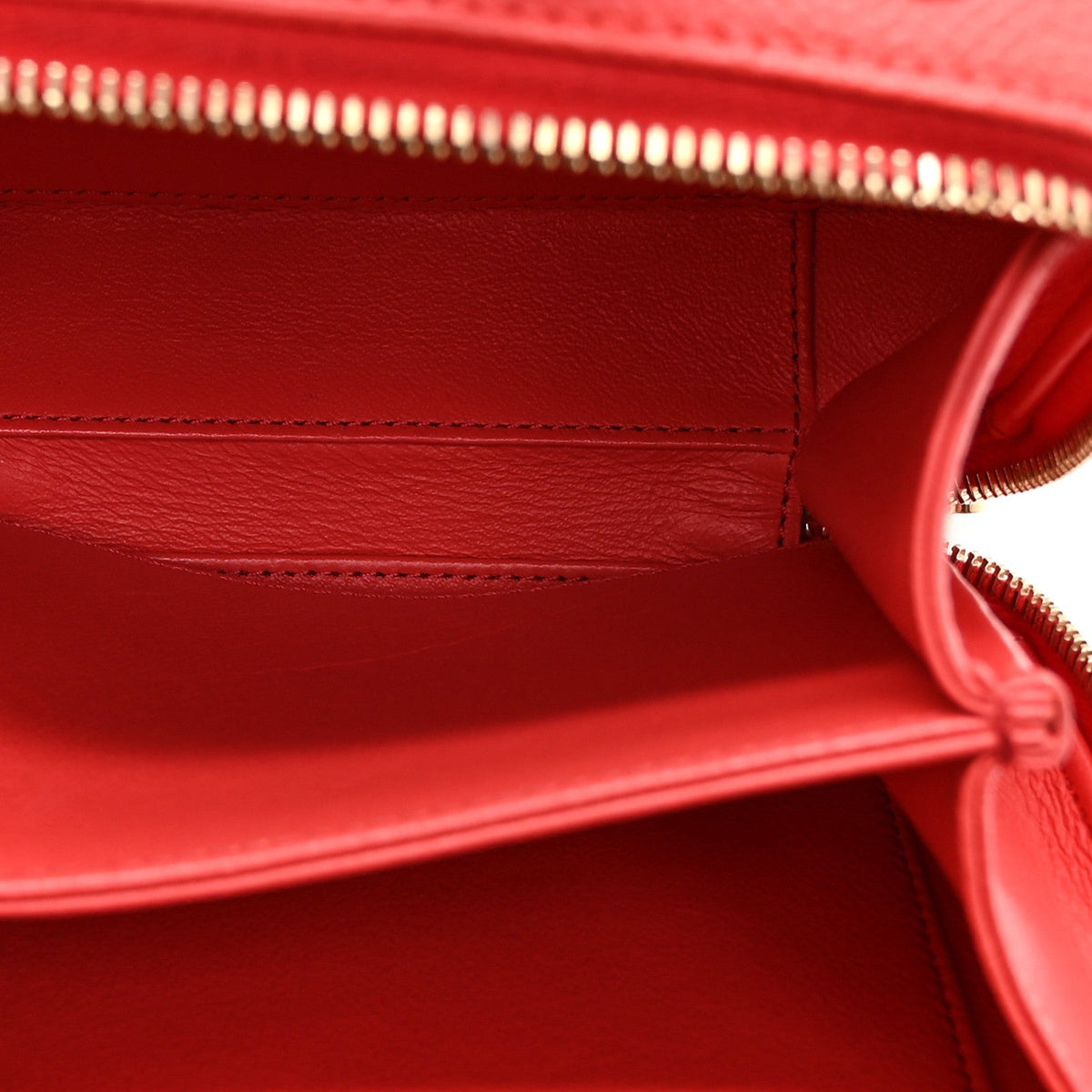 Caviar Quilted Small CC Filigree Vanity Case Red