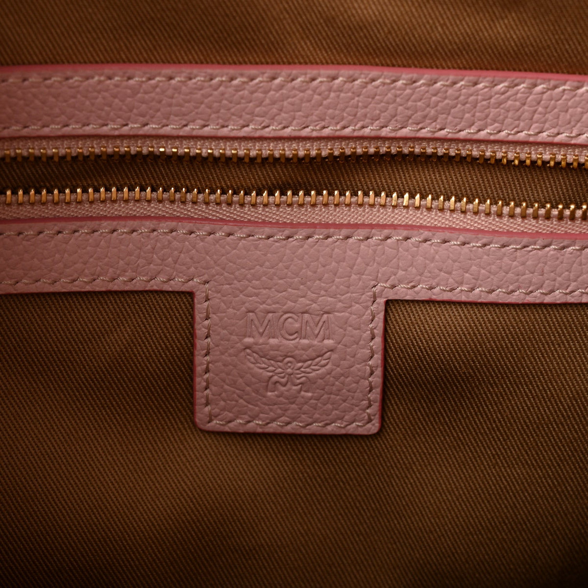 Visetos Medium Aren Hobo Powder Pink