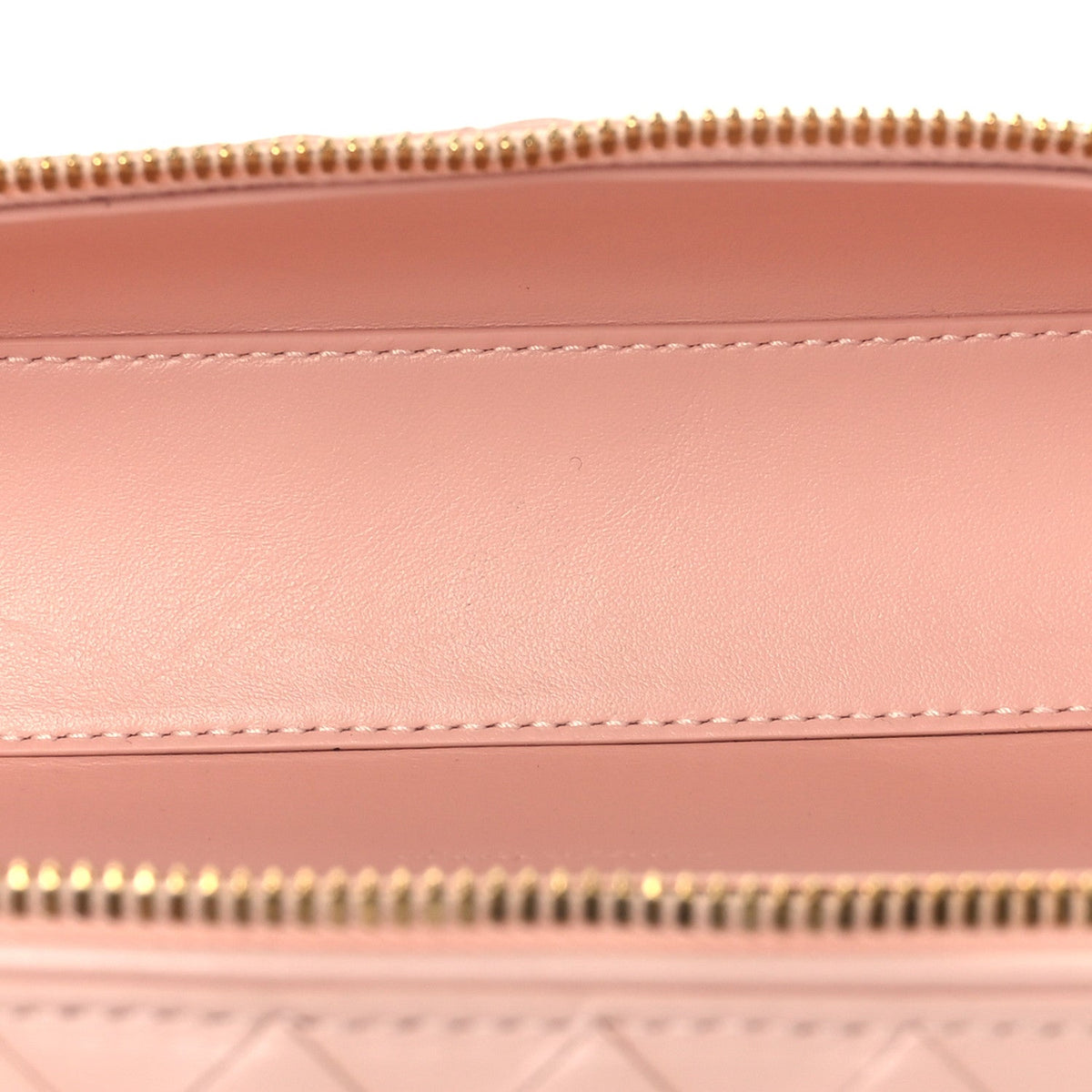 Calfskin Intrecciato Bang Bang Vanity Case Cameo