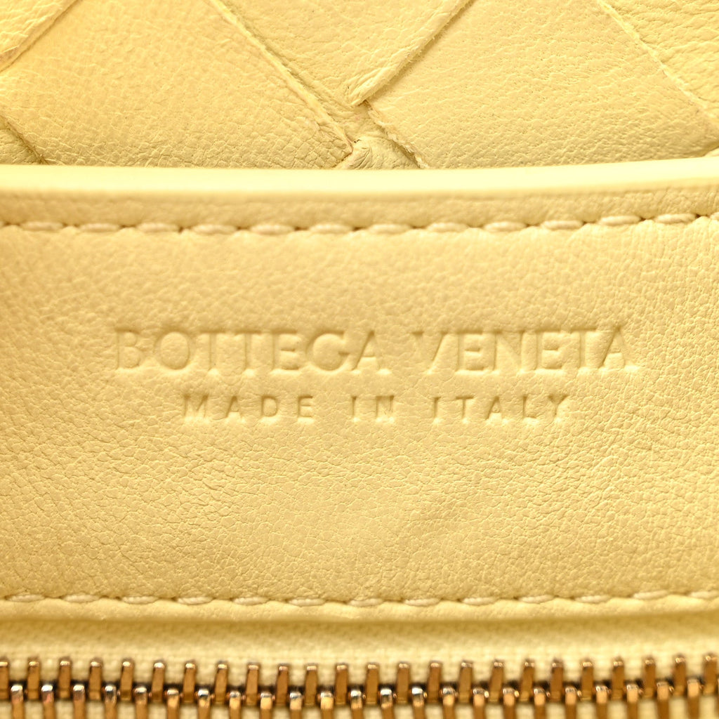 Nappa Intrecciato Small Andiamo Shoulder Bag Chamomile