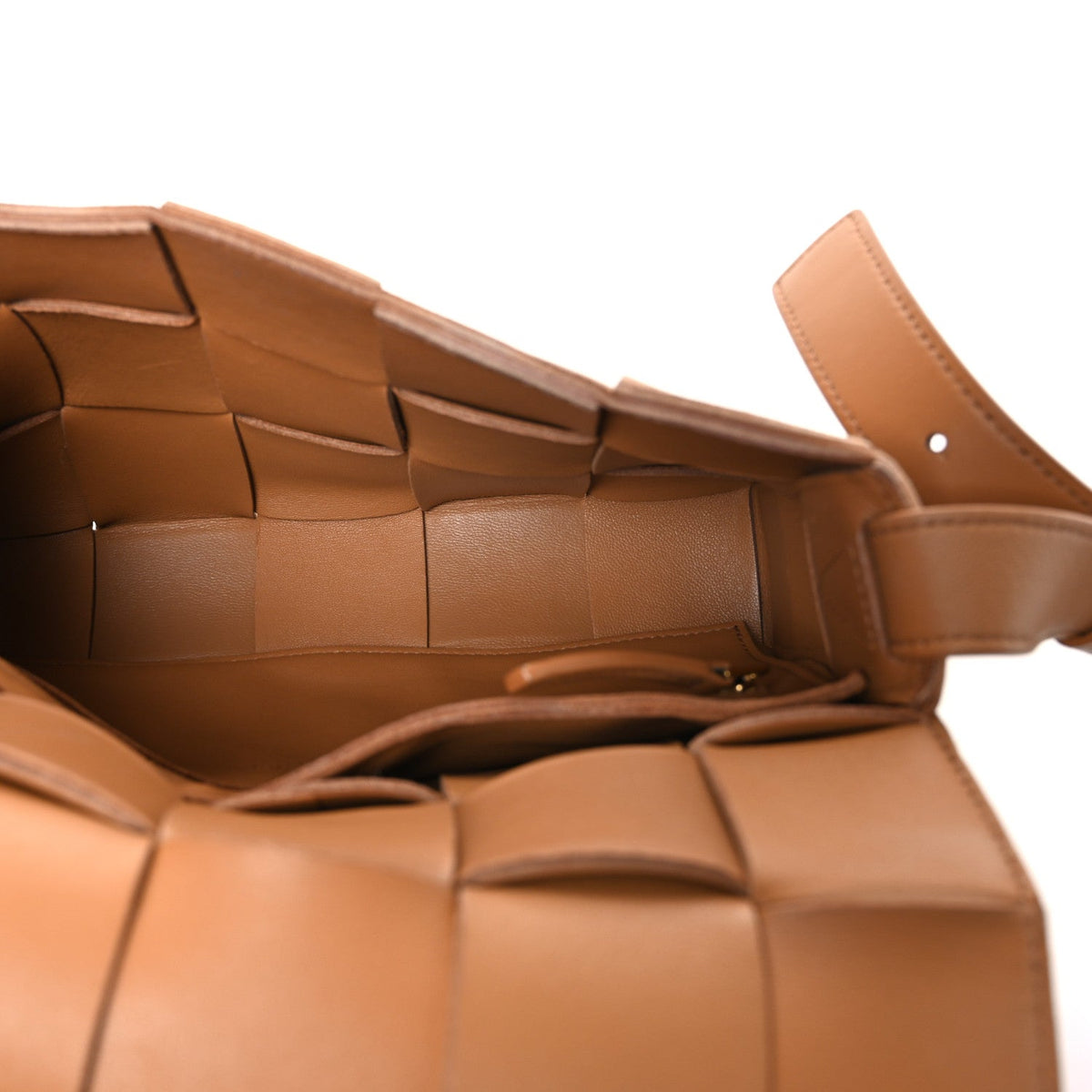 Lambskin Maxi Intrecciato Cassette Crossbody Bag Caramel