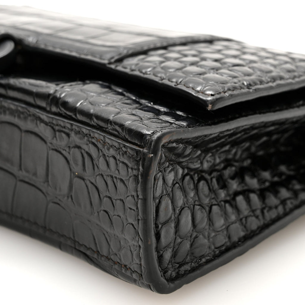Shiny Calfskin Monochrome Crocodile Embossed Hourglass Chain Bag Black