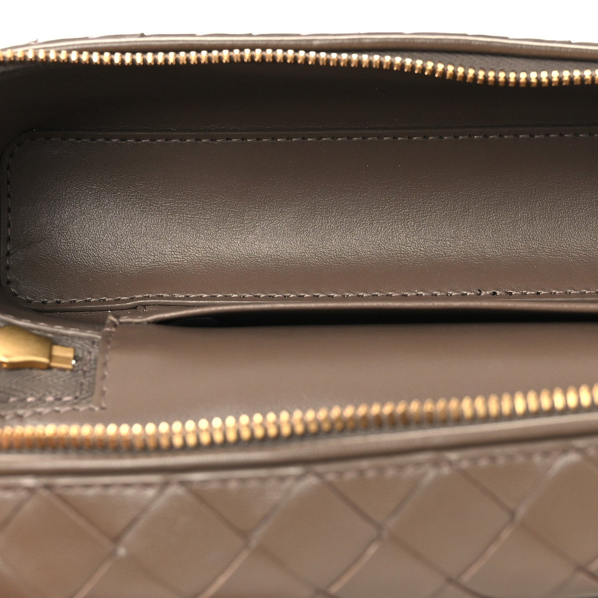 Calfskin Intrecciato Bang Bang Vanity Case Pinecone