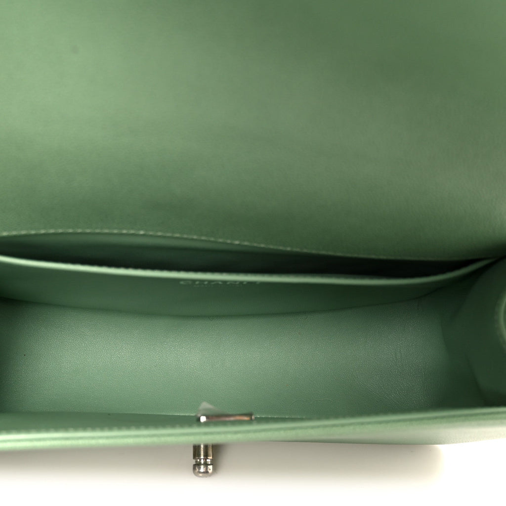 Caviar Quilted Medium Boy Flap Light Green