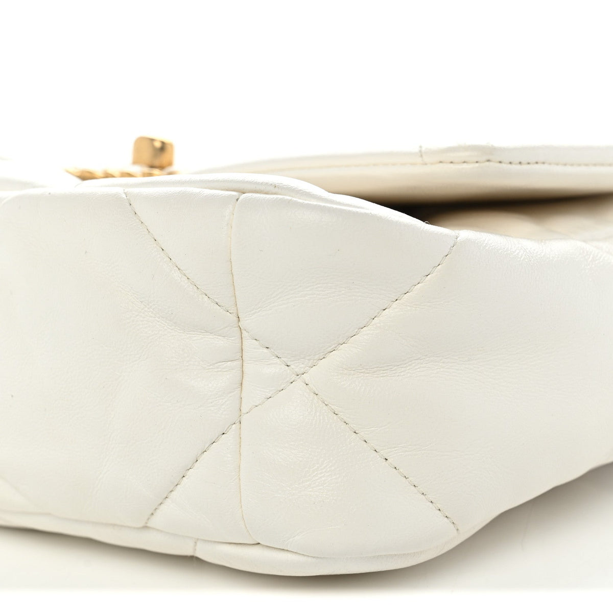 Goatskin Quilted Medium Chanel 19 Flap White