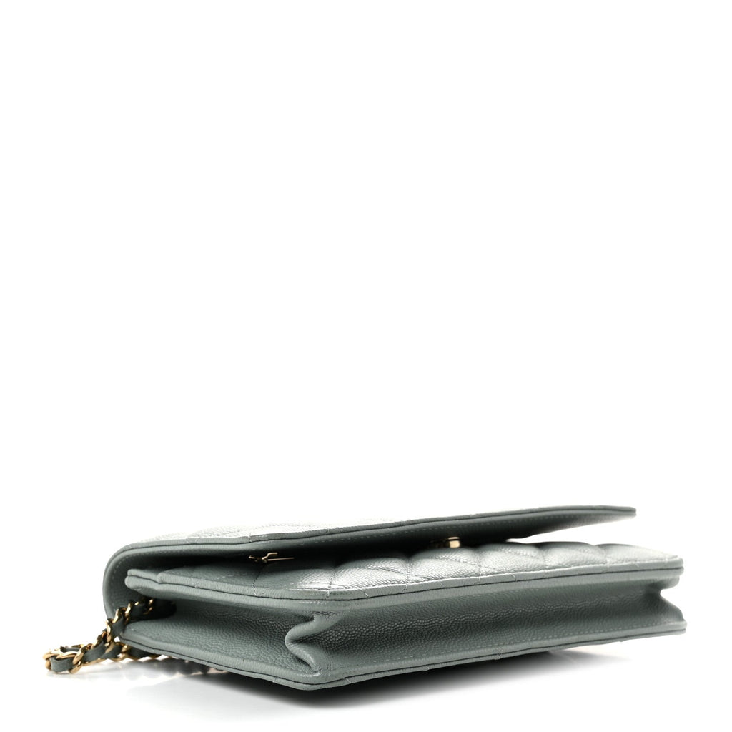 Caviar Quilted Wallet on Chain WOC Light Blue